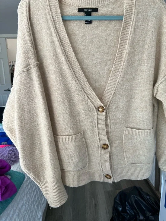 Forever 21 Beige V-Neck Button Pocket Cardigan Size Large GUC - Picture 5 of 5